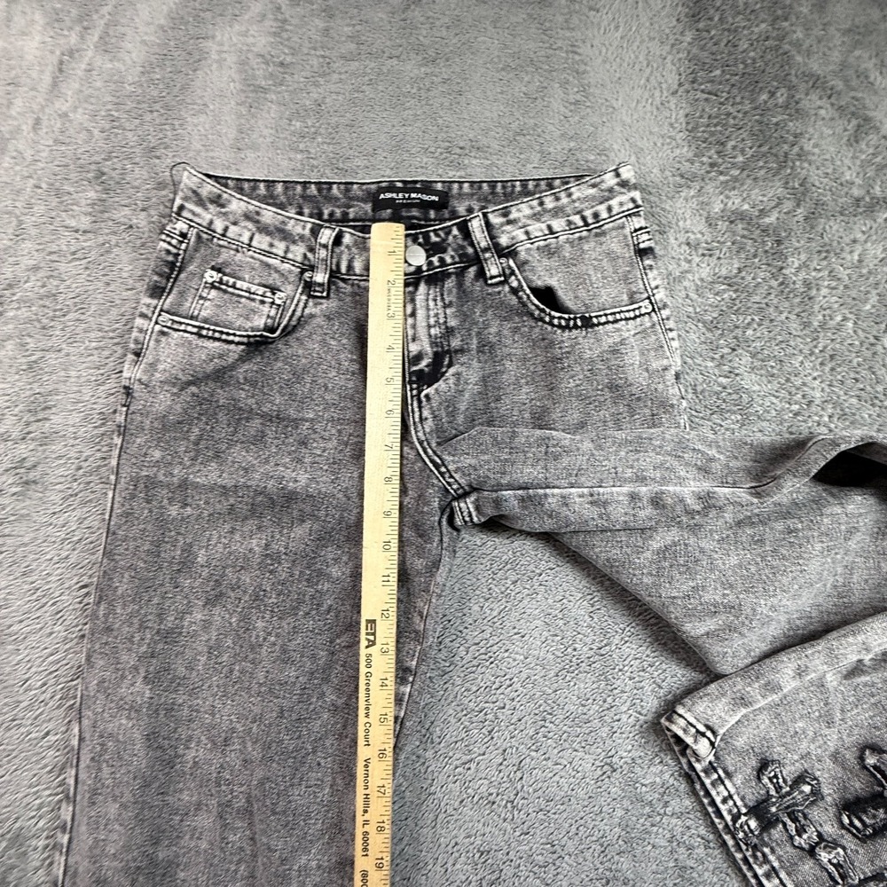 Ashley Mason Premium Womens 27 Cross Embroidered Relaxed Gray Jeans Denim - Picture 12 of 12